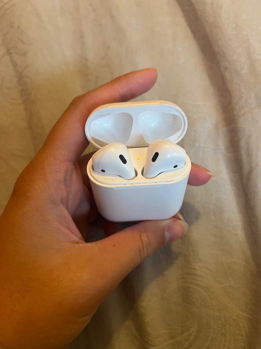 Apple AirPods 2nd Generation